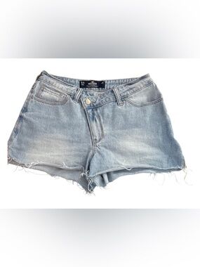 Hollister Women's Ultra High-Rise Mom Shorts